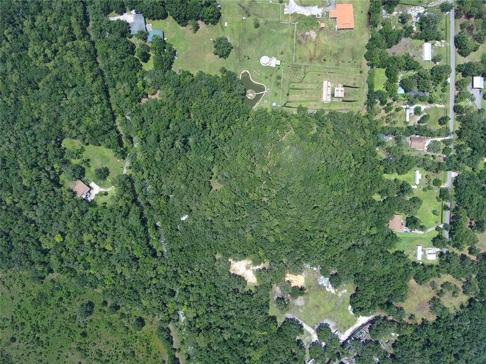 合同活跃: $360,000 (10.67 acres)