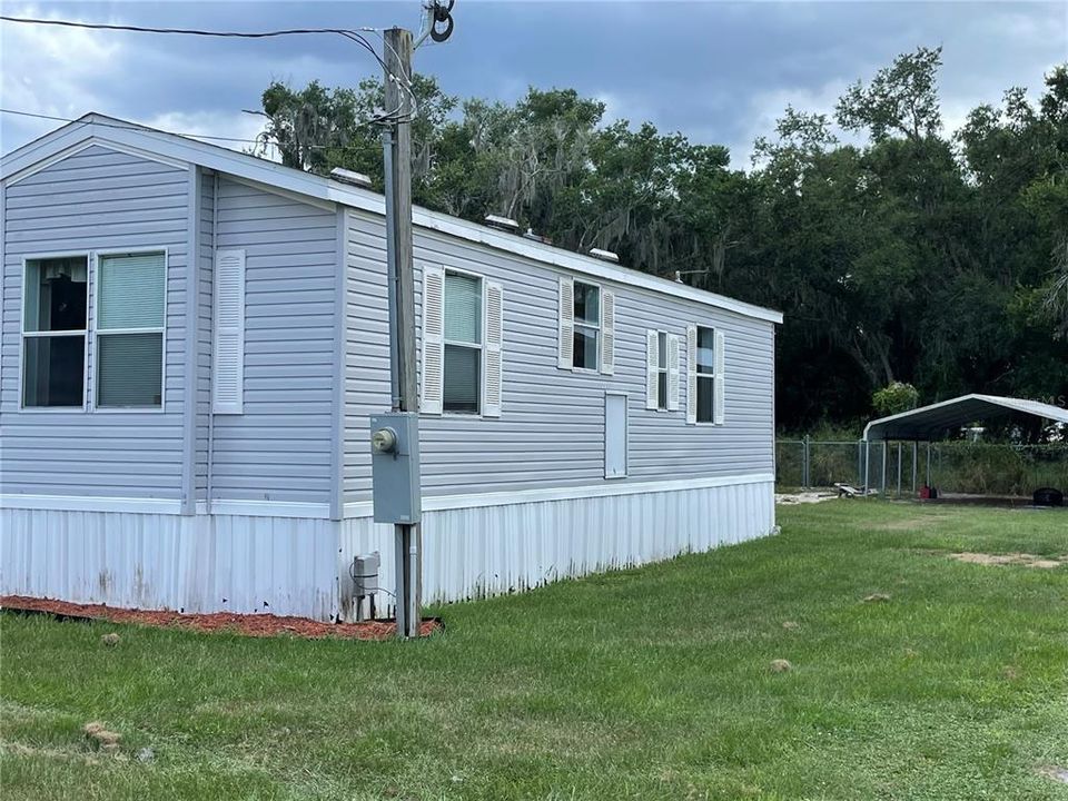 For Sale: $150,000 (1 beds, 1 baths, 640 Square Feet)