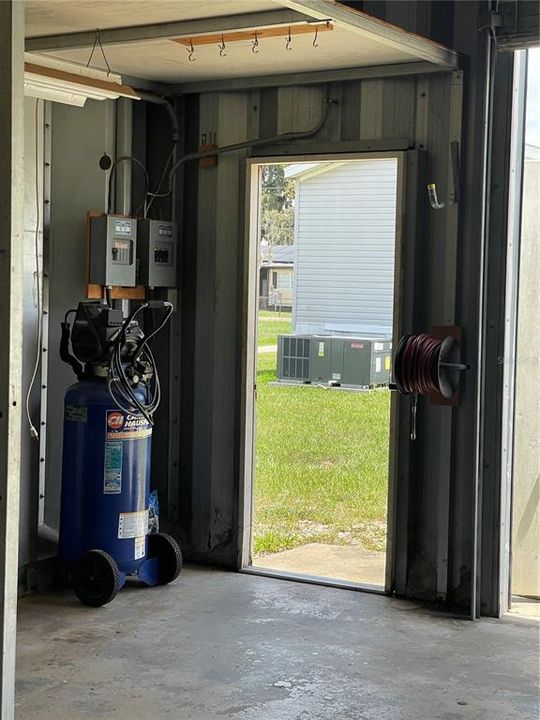 For Sale: $150,000 (1 beds, 1 baths, 640 Square Feet)