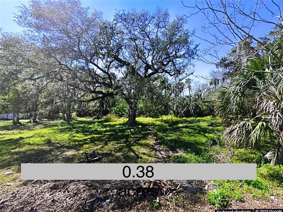 待售: $49,900 (0.38 acres)