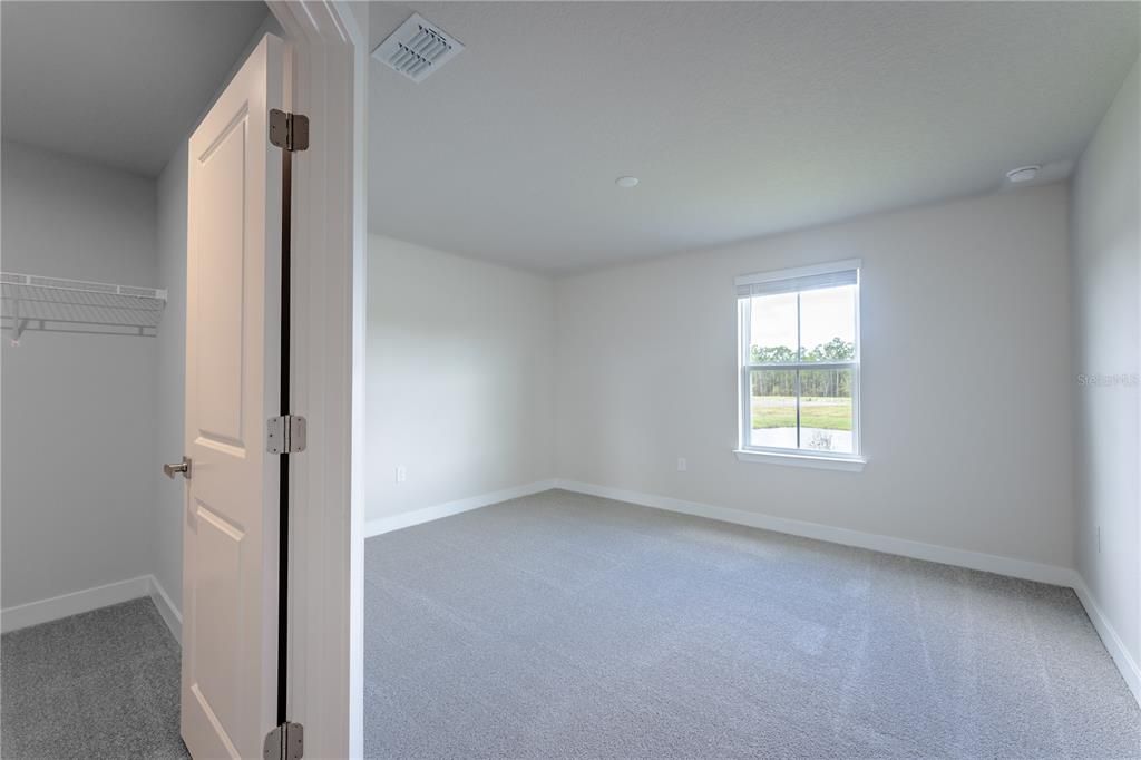 Под контрактом: $494,990 (4 спален, 3 ванн, 3170 Квадратных фут)