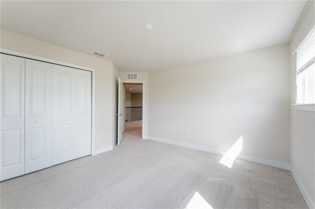 Под контрактом: $494,990 (4 спален, 3 ванн, 3170 Квадратных фут)