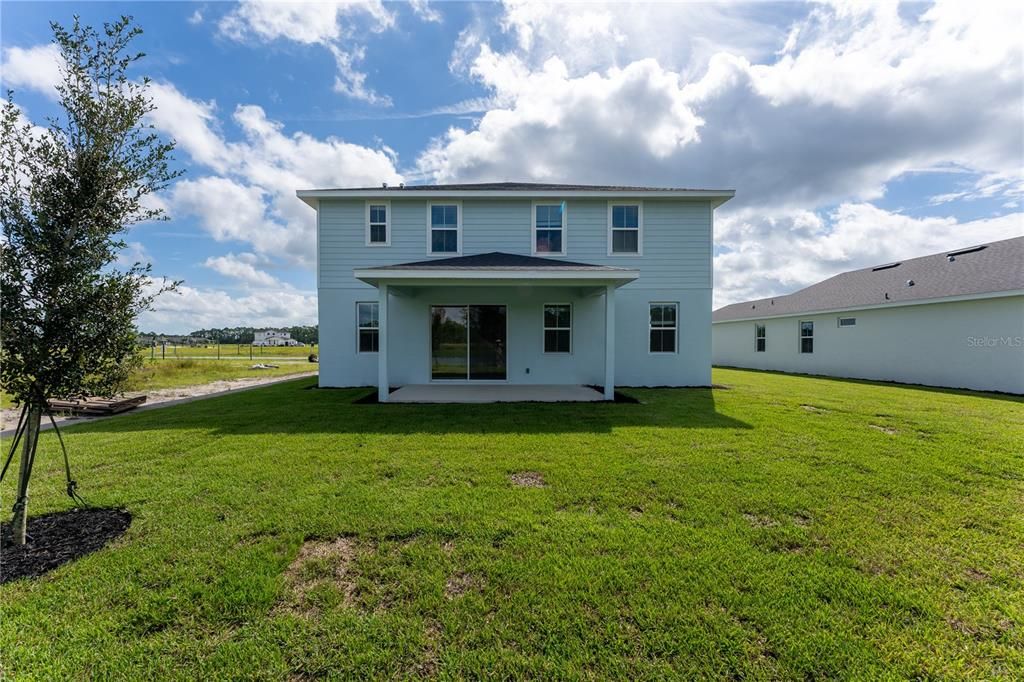 Под контрактом: $494,990 (4 спален, 3 ванн, 3170 Квадратных фут)