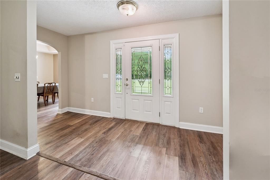 待售: $399,000 (3 贝兹, 2 浴室, 2336 平方英尺)