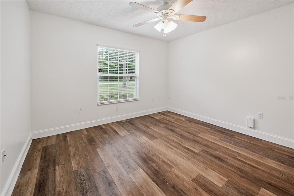 待售: $399,000 (3 贝兹, 2 浴室, 2336 平方英尺)