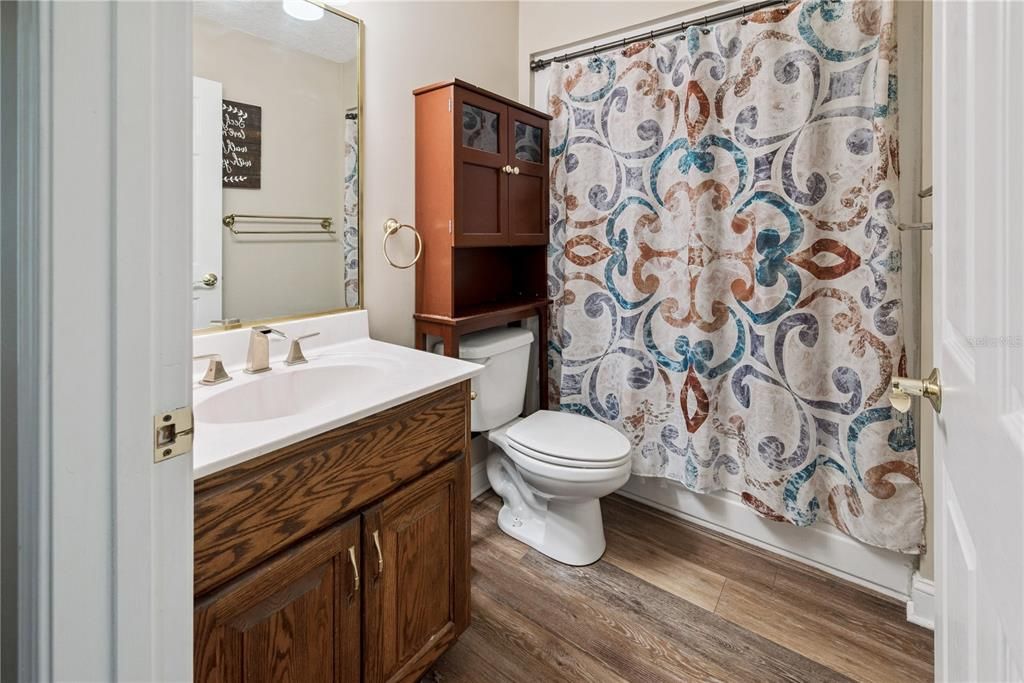 待售: $399,000 (3 贝兹, 2 浴室, 2336 平方英尺)