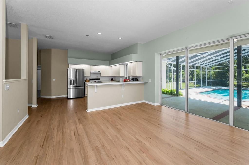 En Venta: $849,900 (3 camas, 3 baños, 2679 Pies cuadrados)