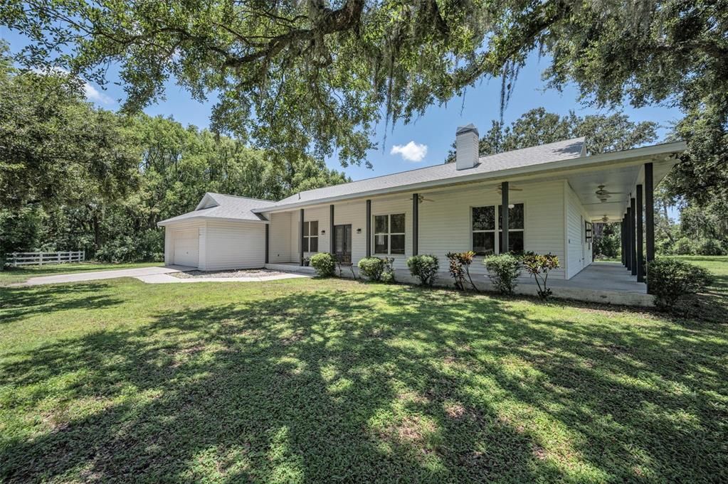 En Venta: $849,900 (3 camas, 3 baños, 2679 Pies cuadrados)