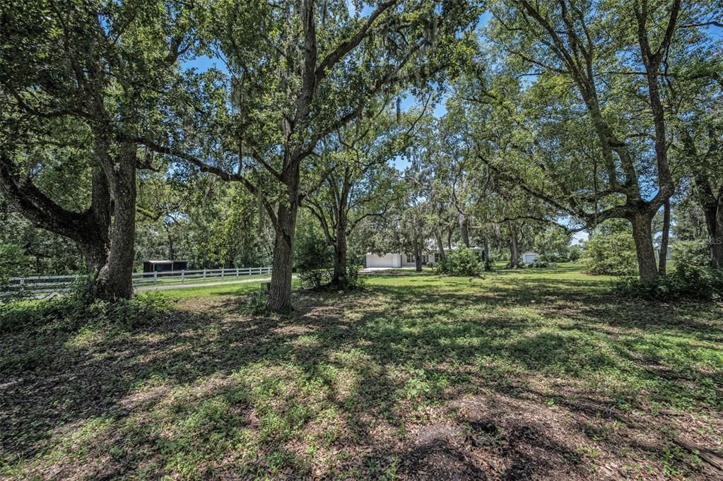 En Venta: $849,900 (3 camas, 3 baños, 2679 Pies cuadrados)