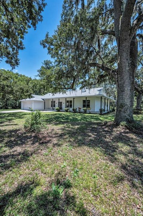 En Venta: $849,900 (3 camas, 3 baños, 2679 Pies cuadrados)