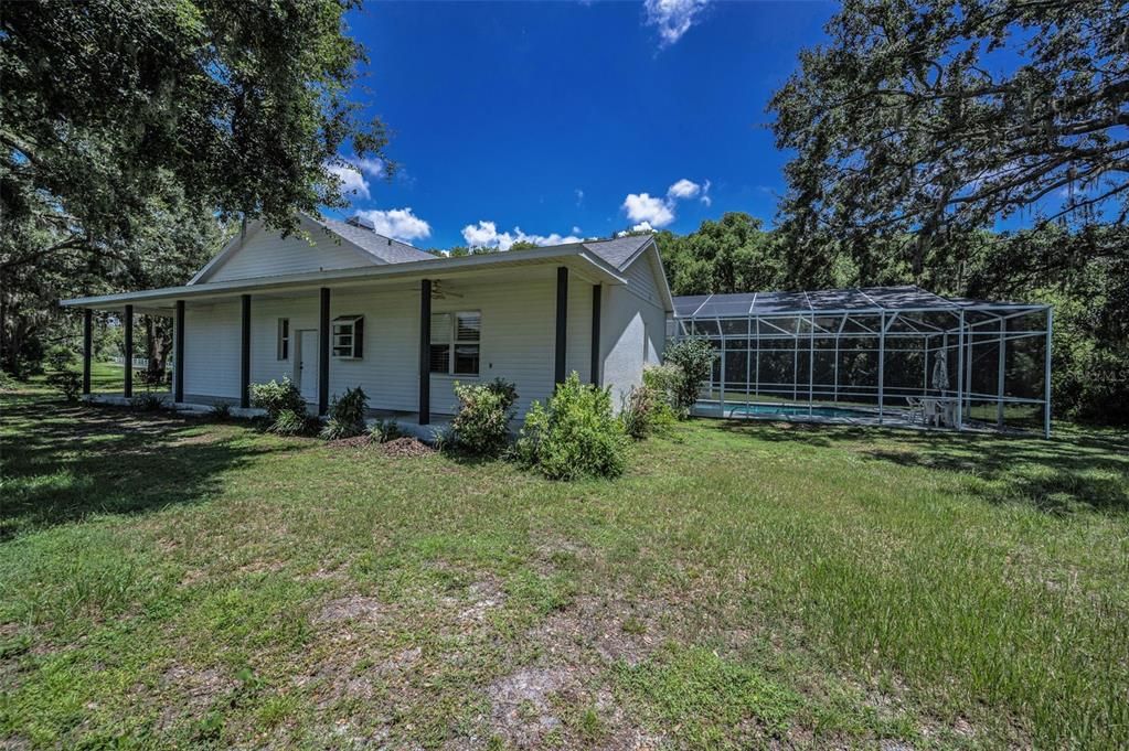 En Venta: $849,900 (3 camas, 3 baños, 2679 Pies cuadrados)