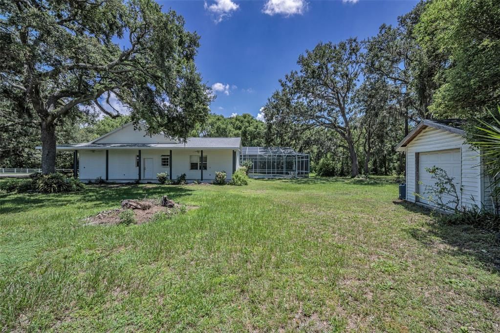 En Venta: $849,900 (3 camas, 3 baños, 2679 Pies cuadrados)