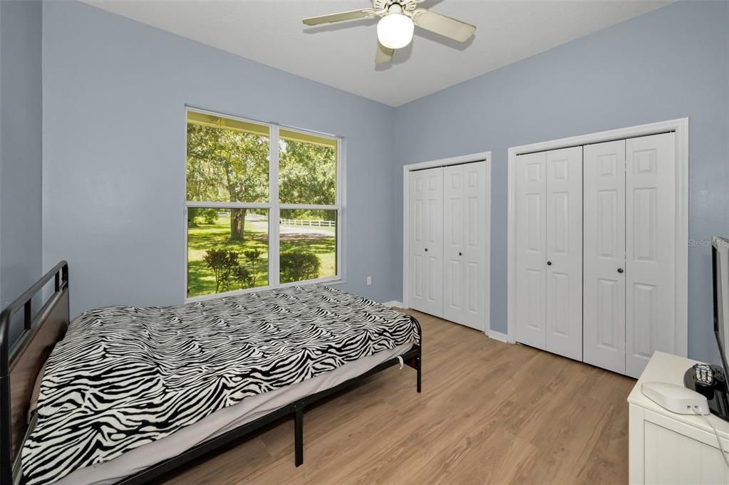 En Venta: $849,900 (3 camas, 3 baños, 2679 Pies cuadrados)