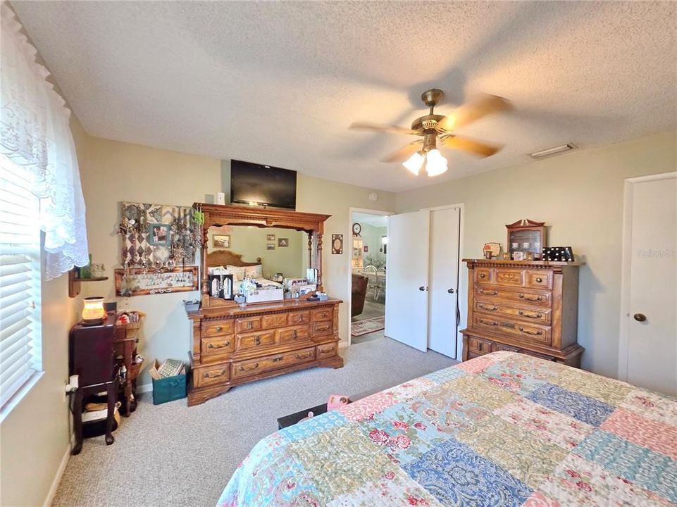 待售: $379,000 (3 贝兹, 2 浴室, 1416 平方英尺)