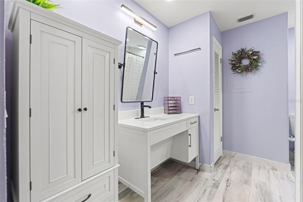 Activo con contrato: $199,900 (2 camas, 2 baños, 1072 Pies cuadrados)