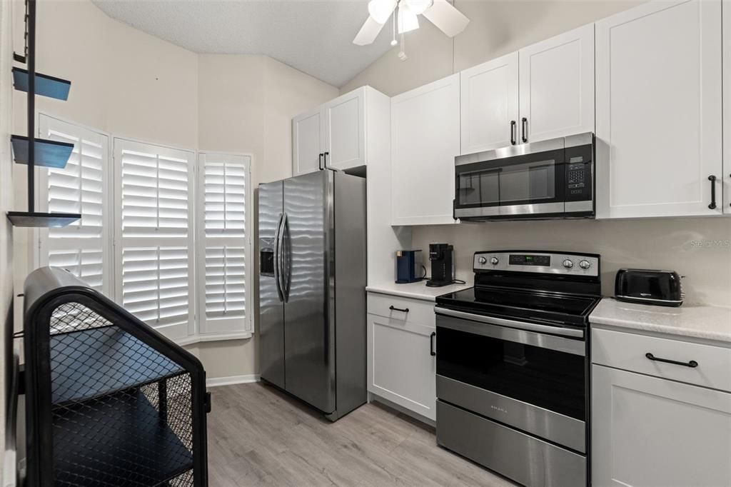 Activo con contrato: $199,900 (2 camas, 2 baños, 1072 Pies cuadrados)