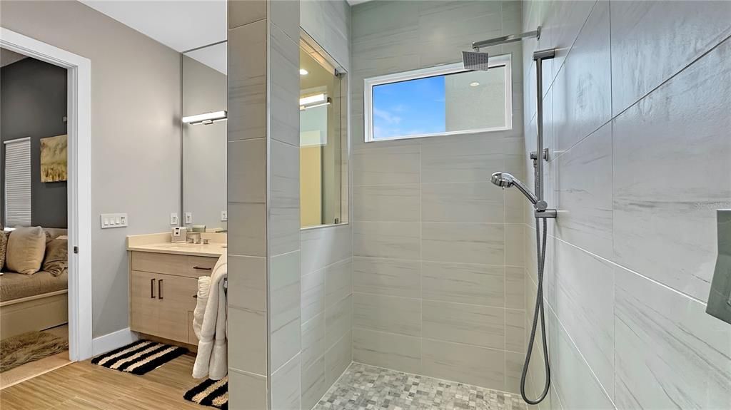 待售: $1,194,900 (5 贝兹, 5 浴室, 3819 平方英尺)