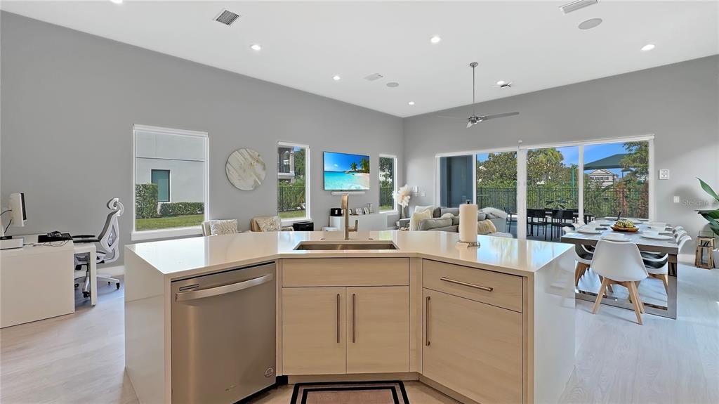 待售: $1,194,900 (5 贝兹, 5 浴室, 3819 平方英尺)