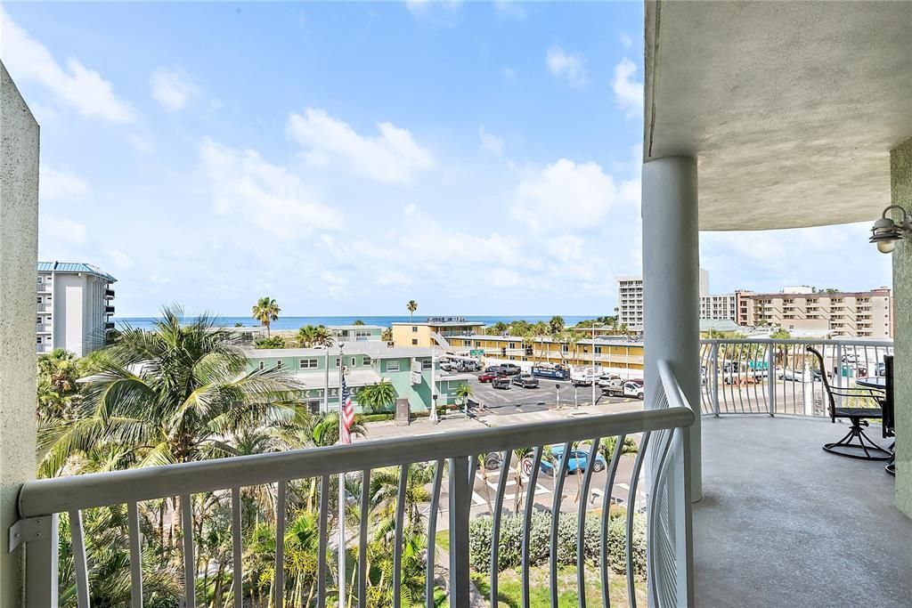 待售: $525,000 (2 贝兹, 2 浴室, 914 平方英尺)