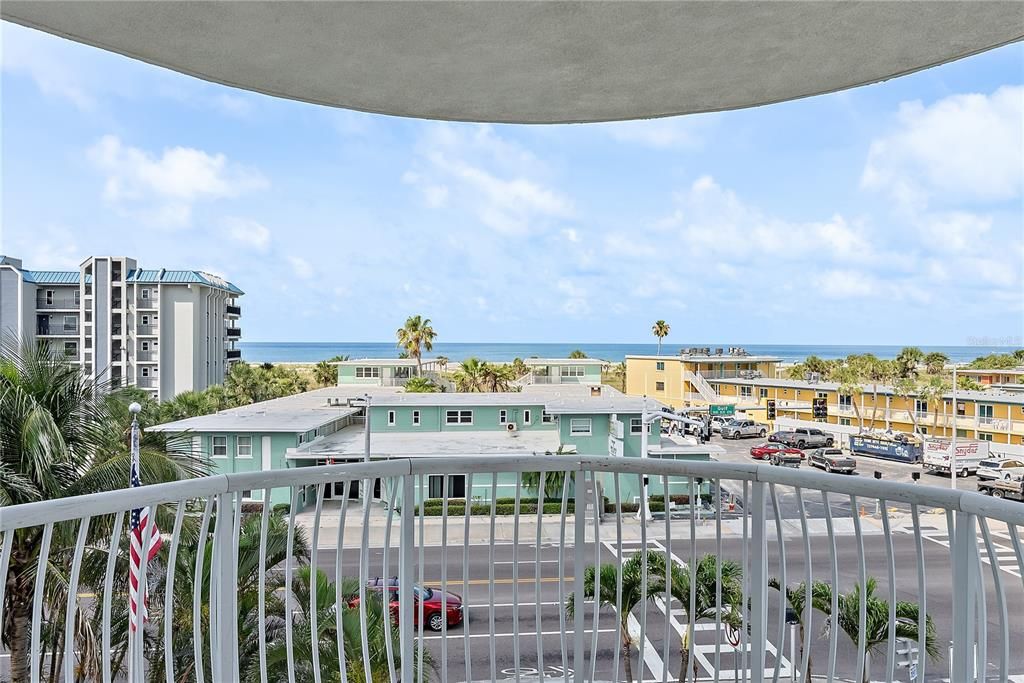 待售: $525,000 (2 贝兹, 2 浴室, 914 平方英尺)