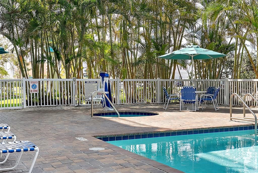 待售: $525,000 (2 贝兹, 2 浴室, 914 平方英尺)