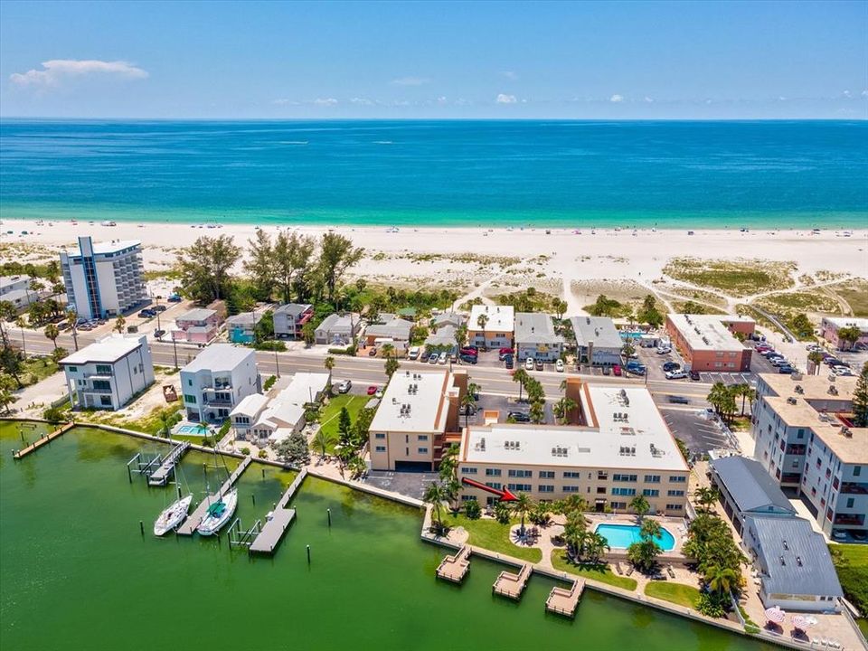 待售: $398,000 (1 贝兹, 1 浴室, 798 平方英尺)