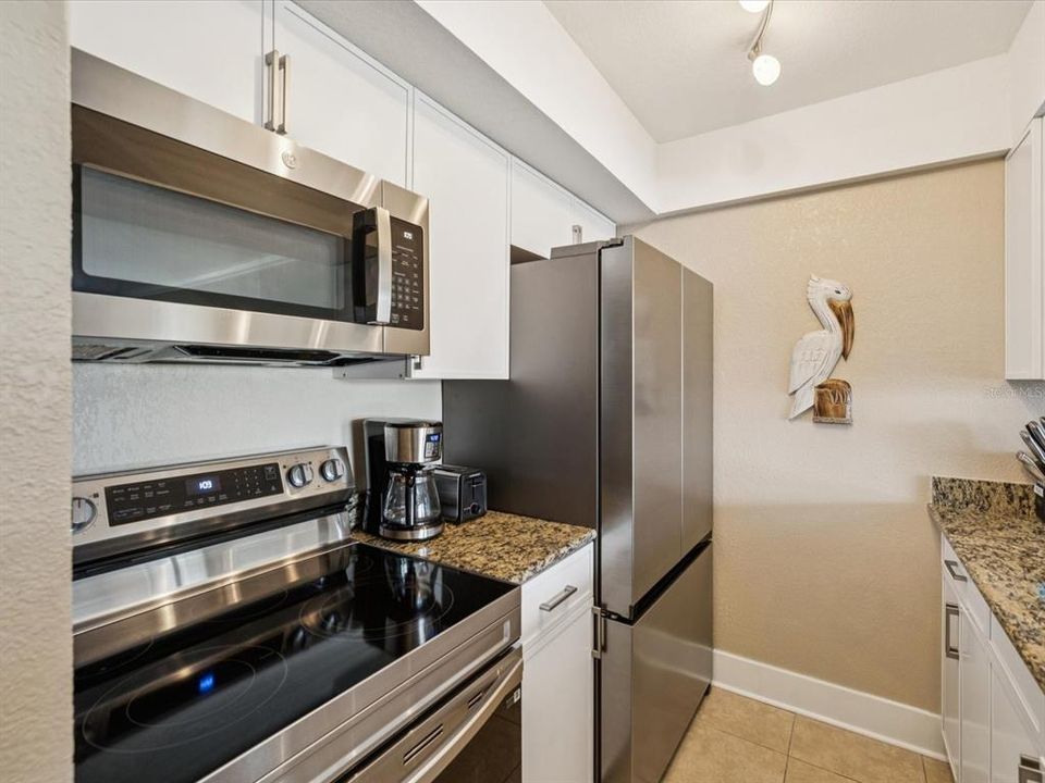 待售: $398,000 (1 贝兹, 1 浴室, 798 平方英尺)