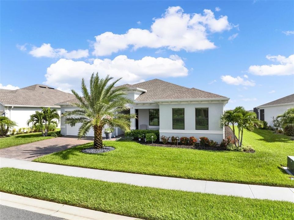 En Venta: $659,900 (4 camas, 3 baños, 2614 Pies cuadrados)