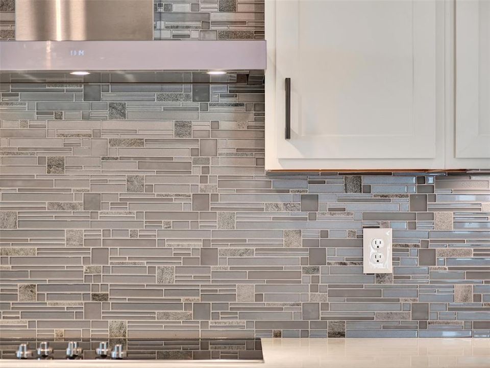 En Venta: $659,900 (4 camas, 3 baños, 2614 Pies cuadrados)