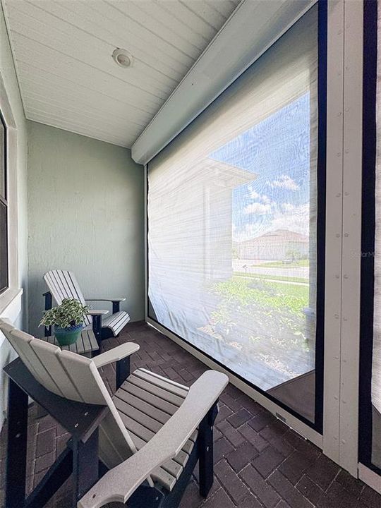 En Venta: $659,900 (4 camas, 3 baños, 2614 Pies cuadrados)