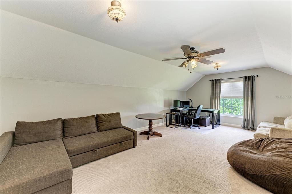 For Sale: $1,246,400 (5 beds, 3 baths, 3232 Square Feet)