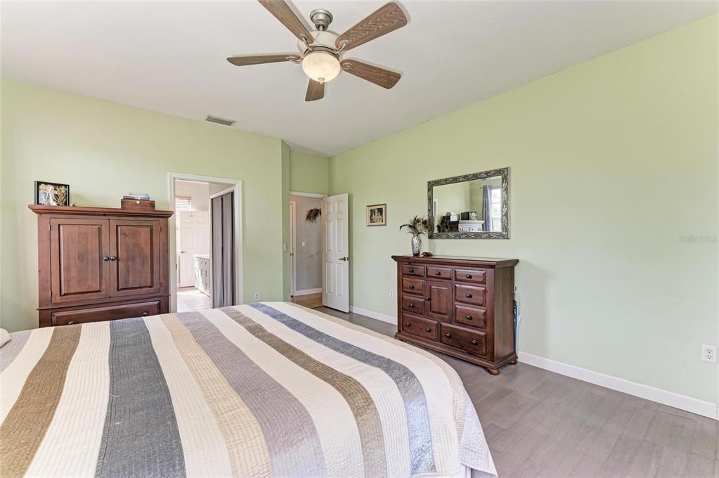 For Sale: $1,246,400 (5 beds, 3 baths, 3232 Square Feet)