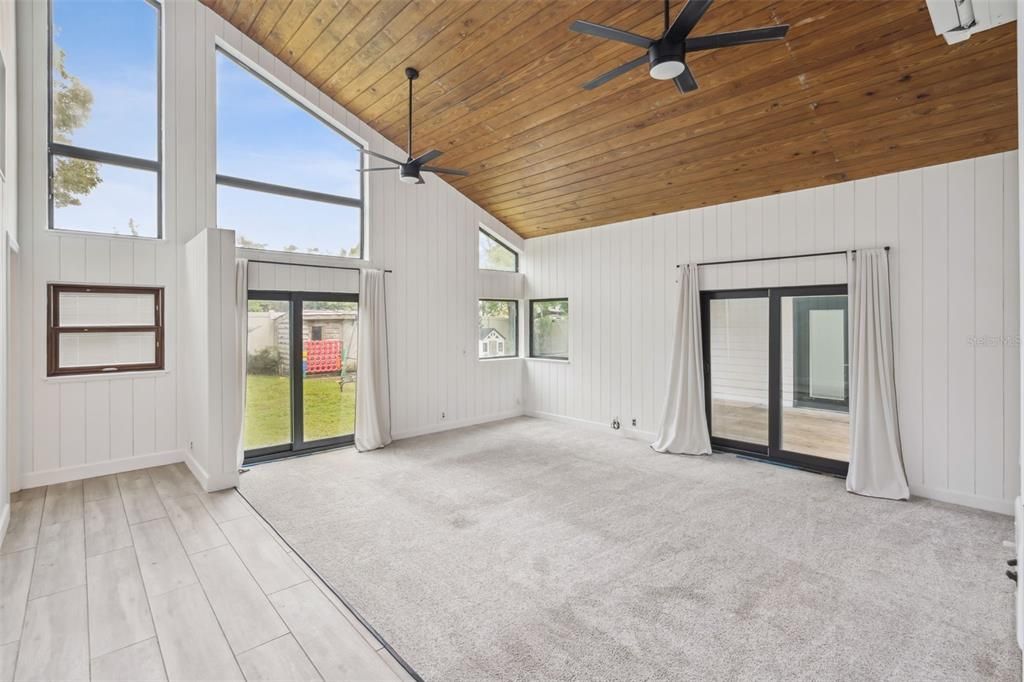 Activo con contrato: $675,000 (3 camas, 4 baños, 1984 Pies cuadrados)