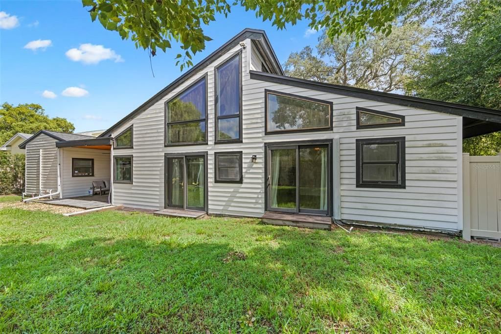 Activo con contrato: $675,000 (3 camas, 4 baños, 1984 Pies cuadrados)