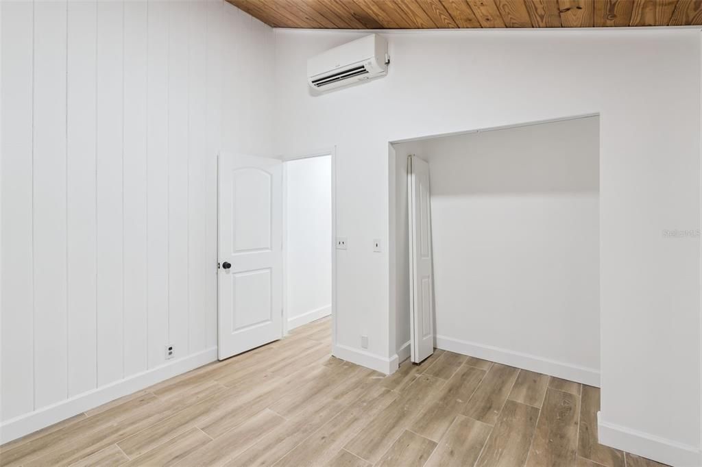 Activo con contrato: $675,000 (3 camas, 4 baños, 1984 Pies cuadrados)