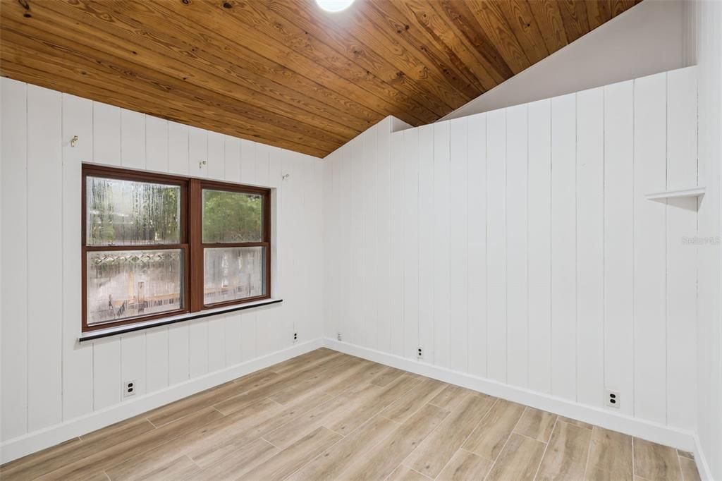 Activo con contrato: $675,000 (3 camas, 4 baños, 1984 Pies cuadrados)