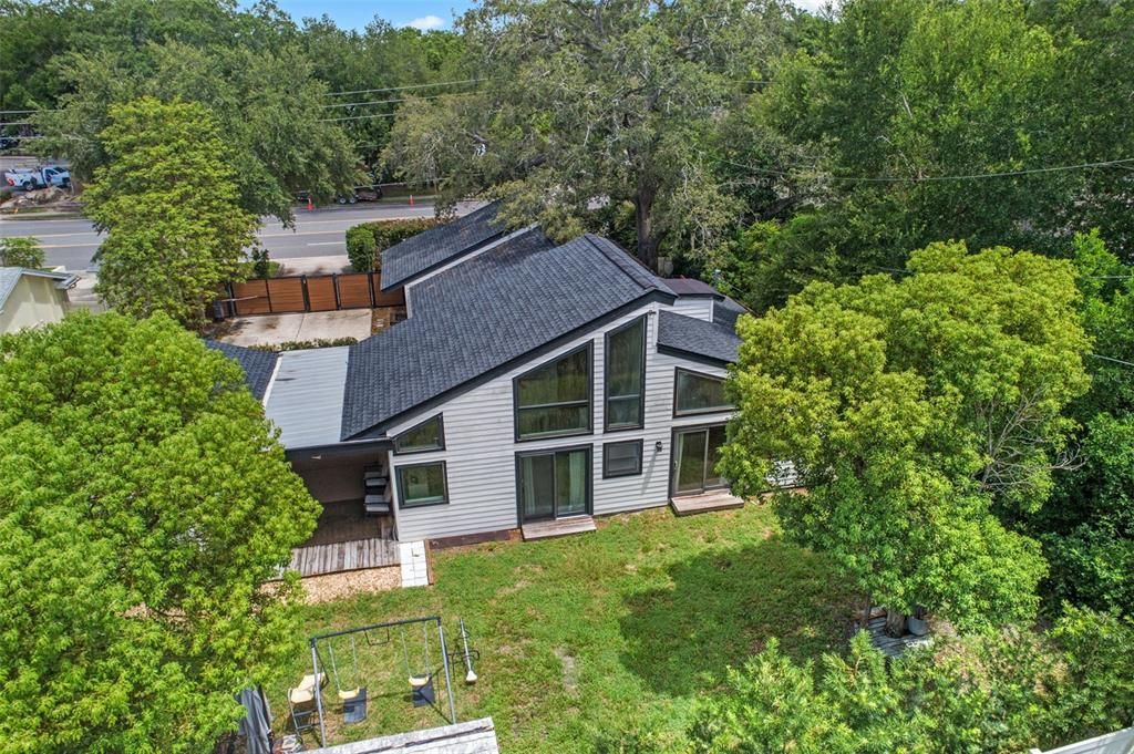 Activo con contrato: $675,000 (3 camas, 4 baños, 1984 Pies cuadrados)