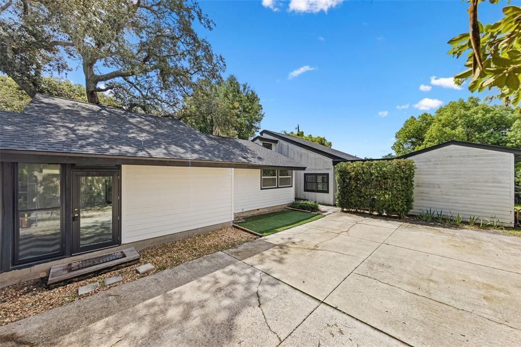 Activo con contrato: $675,000 (3 camas, 4 baños, 1984 Pies cuadrados)