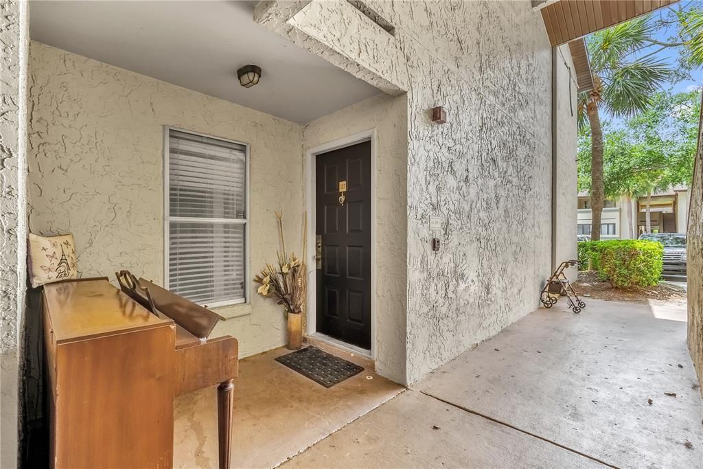 Activo con contrato: $125,000 (1 camas, 1 baños, 742 Pies cuadrados)