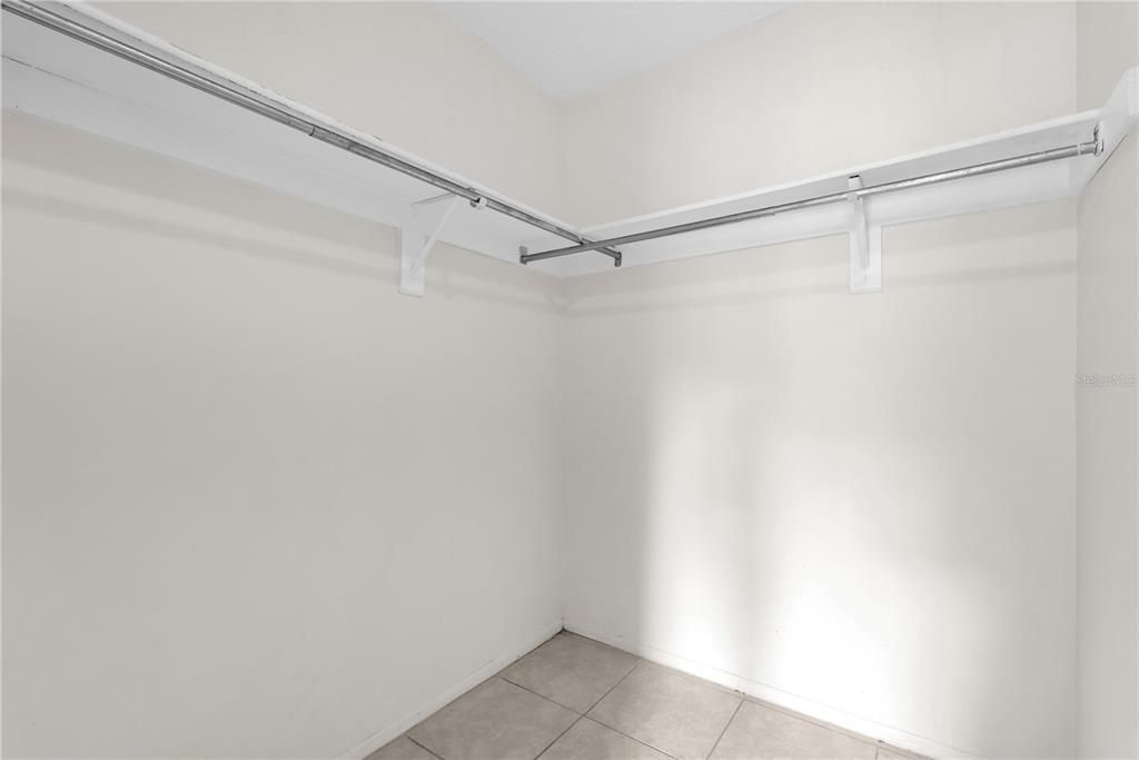 Activo con contrato: $125,000 (1 camas, 1 baños, 742 Pies cuadrados)