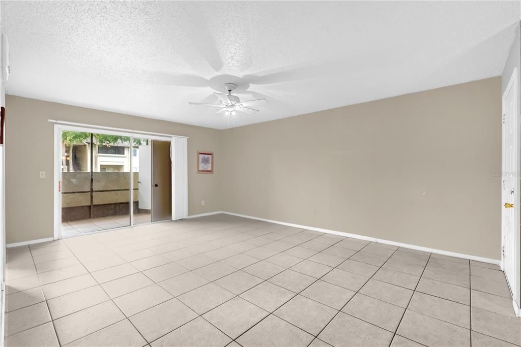 Activo con contrato: $125,000 (1 camas, 1 baños, 742 Pies cuadrados)