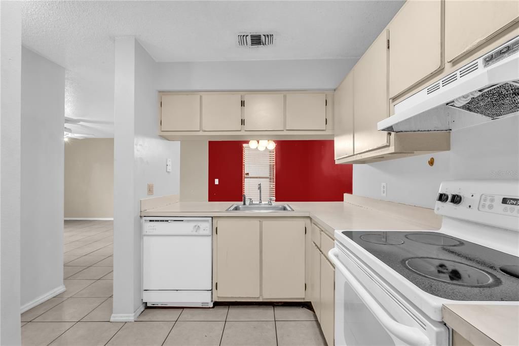 Activo con contrato: $125,000 (1 camas, 1 baños, 742 Pies cuadrados)