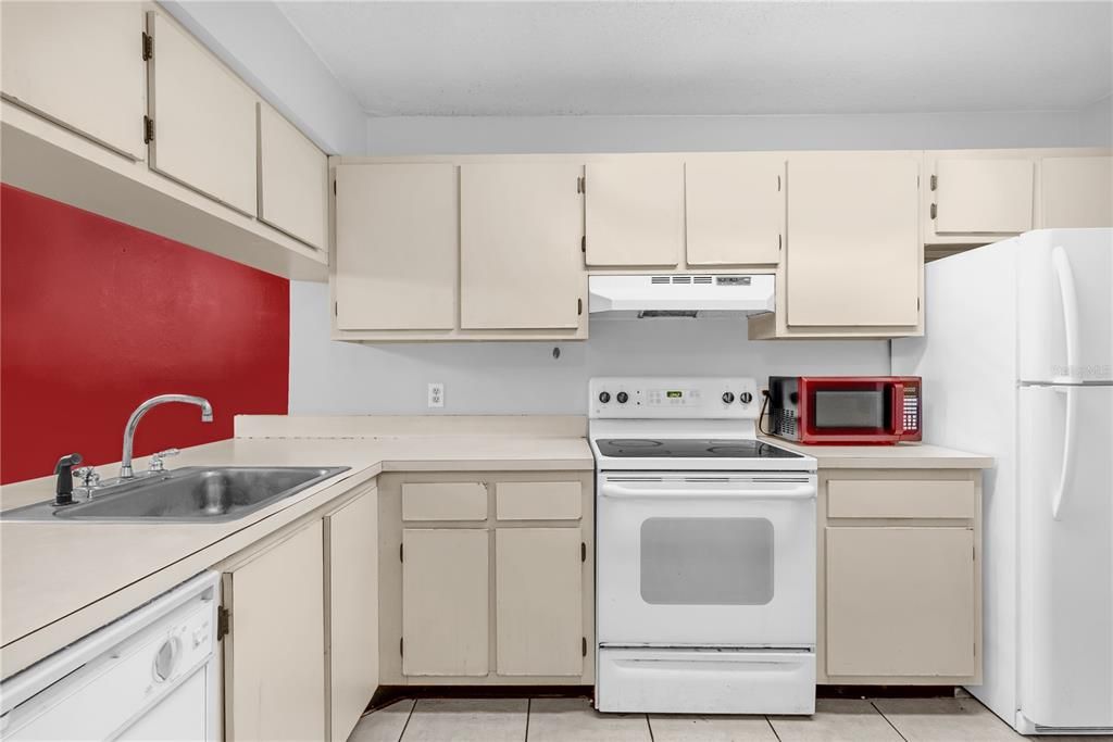 Activo con contrato: $125,000 (1 camas, 1 baños, 742 Pies cuadrados)