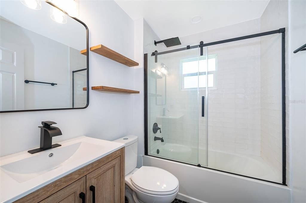 Active With Contract: $279,000 (2 beds, 1 baths, 1120 Square Feet)