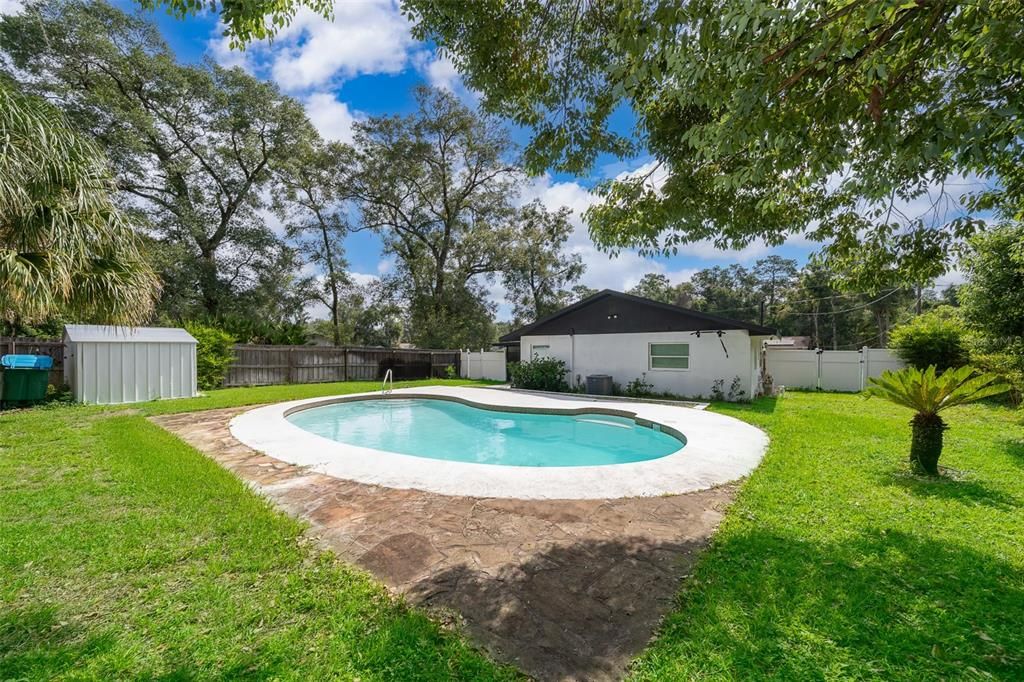 Active With Contract: $279,000 (2 beds, 1 baths, 1120 Square Feet)