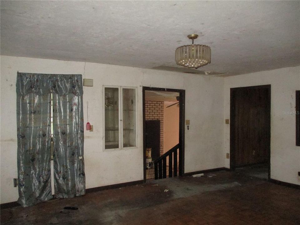 Active With Contract: $70,500 (3 beds, 2 baths, 1696 Square Feet)