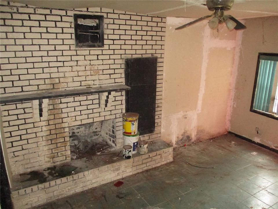 Active With Contract: $70,500 (3 beds, 2 baths, 1696 Square Feet)