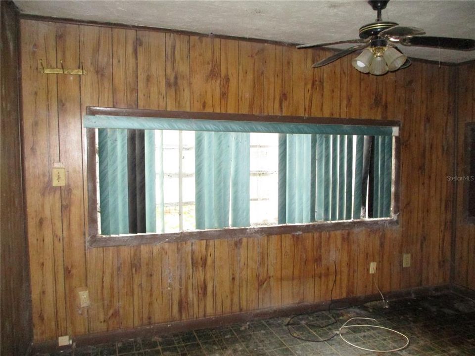 Active With Contract: $70,500 (3 beds, 2 baths, 1696 Square Feet)