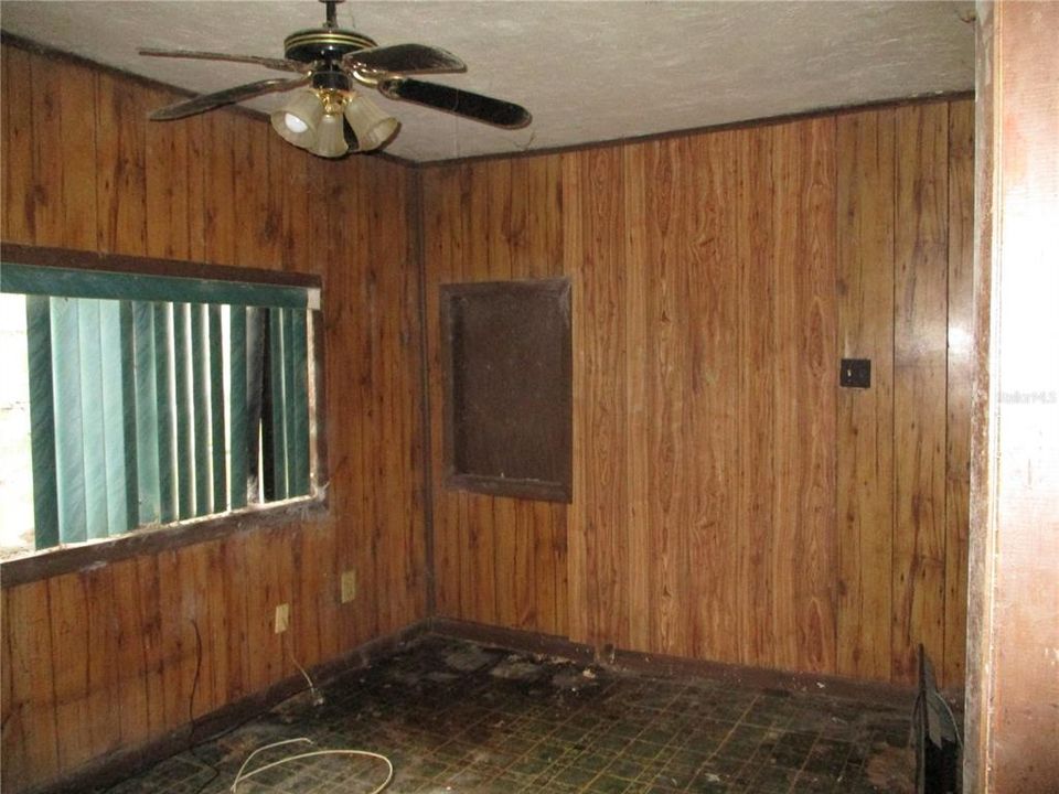 Active With Contract: $70,500 (3 beds, 2 baths, 1696 Square Feet)