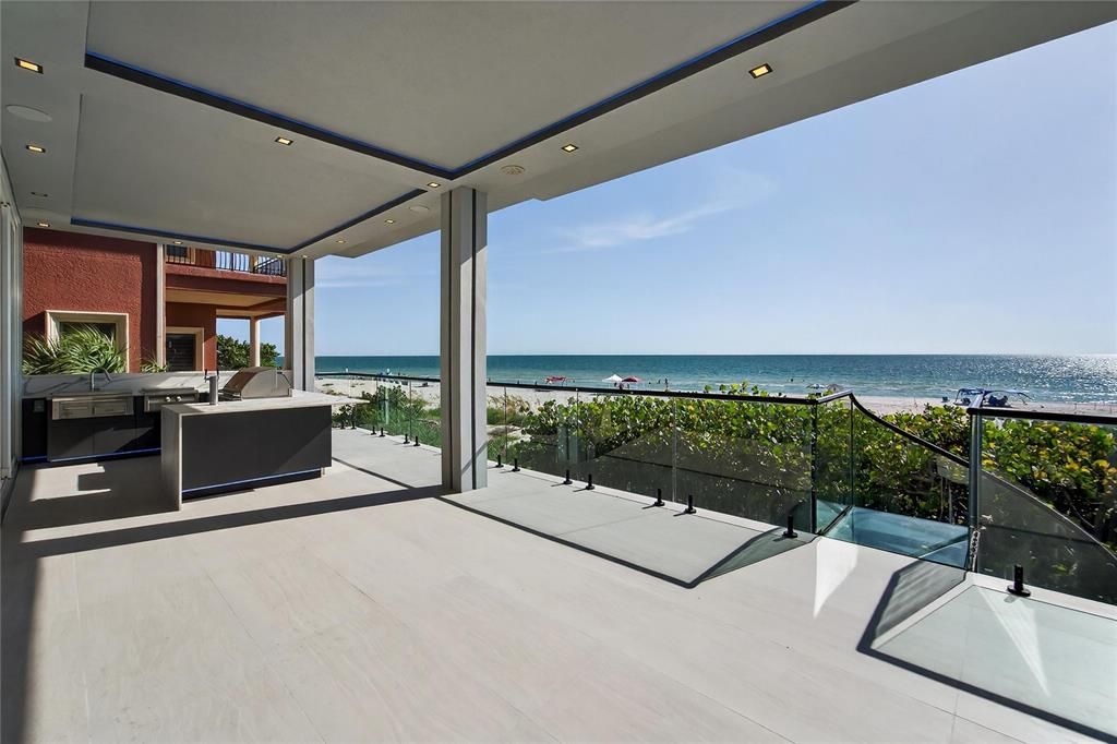 For Sale: $8,999,899 (5 beds, 5 baths, 5198 Square Feet)